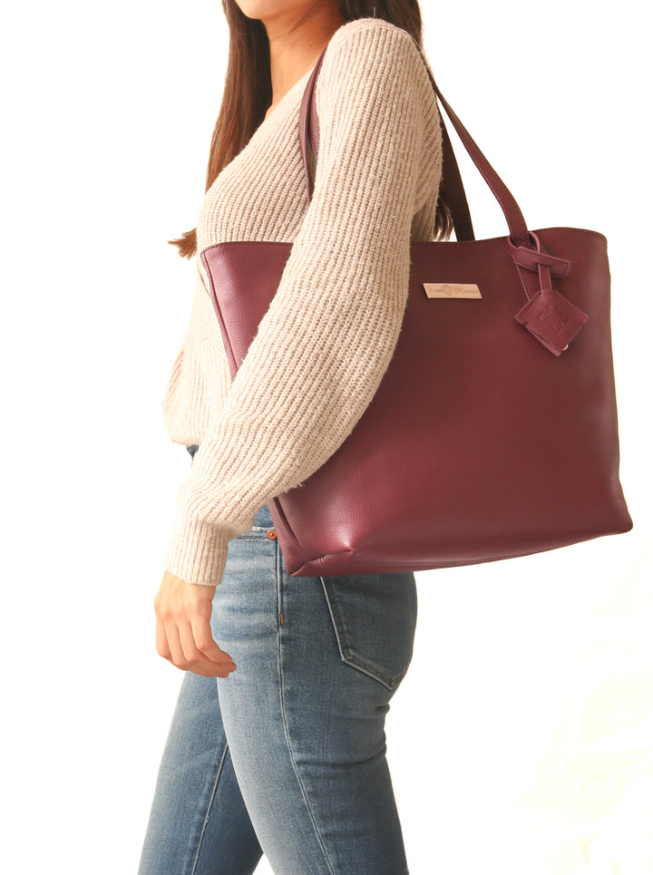 martina leather tote in burgundy color, cherry red leather tote, laptop bag, laptop tote, work bag, travel bag, carry all bag, grained leather, artisan made.
