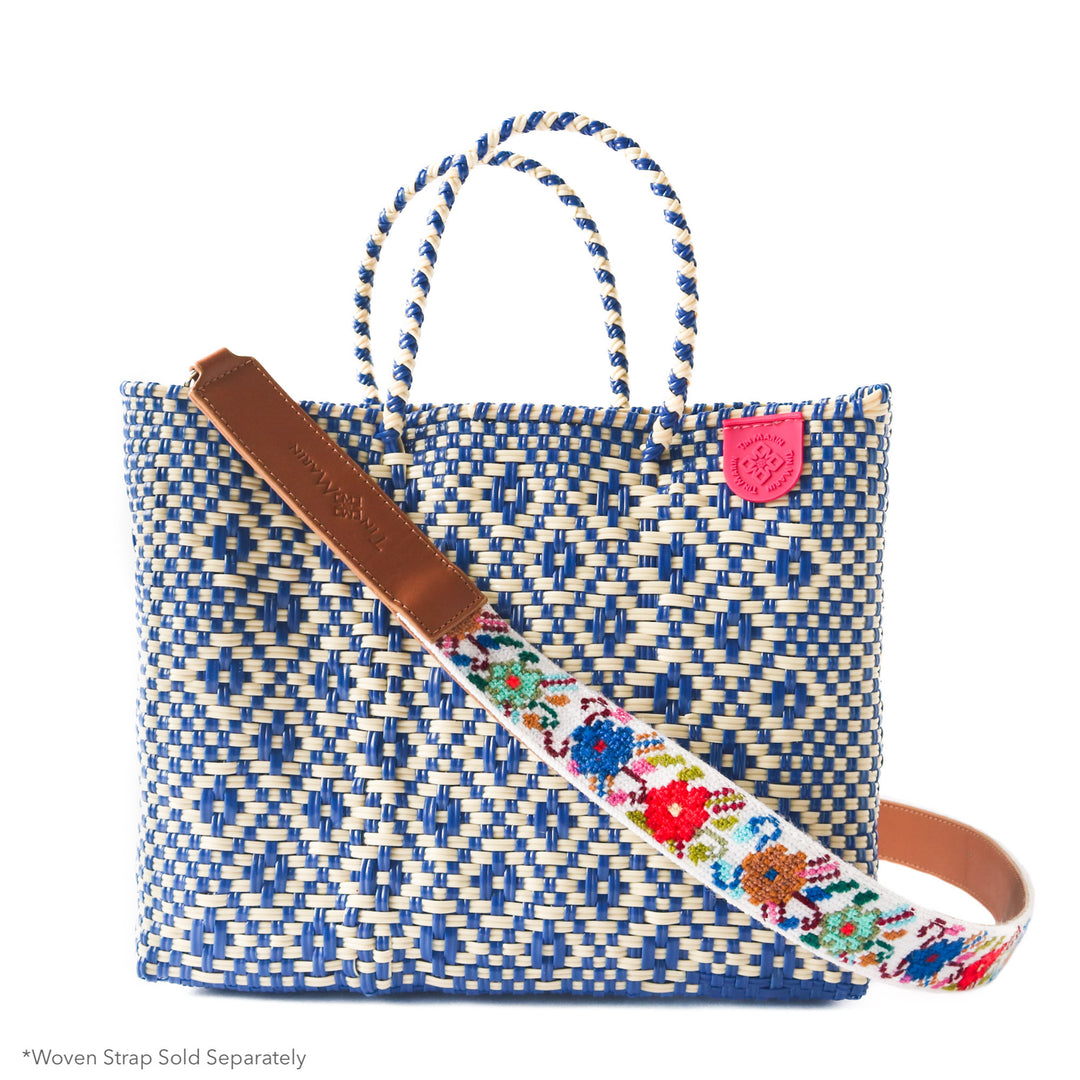 Mixte medium woven crossbody bag in blue and beige— handmade from recycled plastic in Mexico by Tin Marin with embroidered mai woven strap